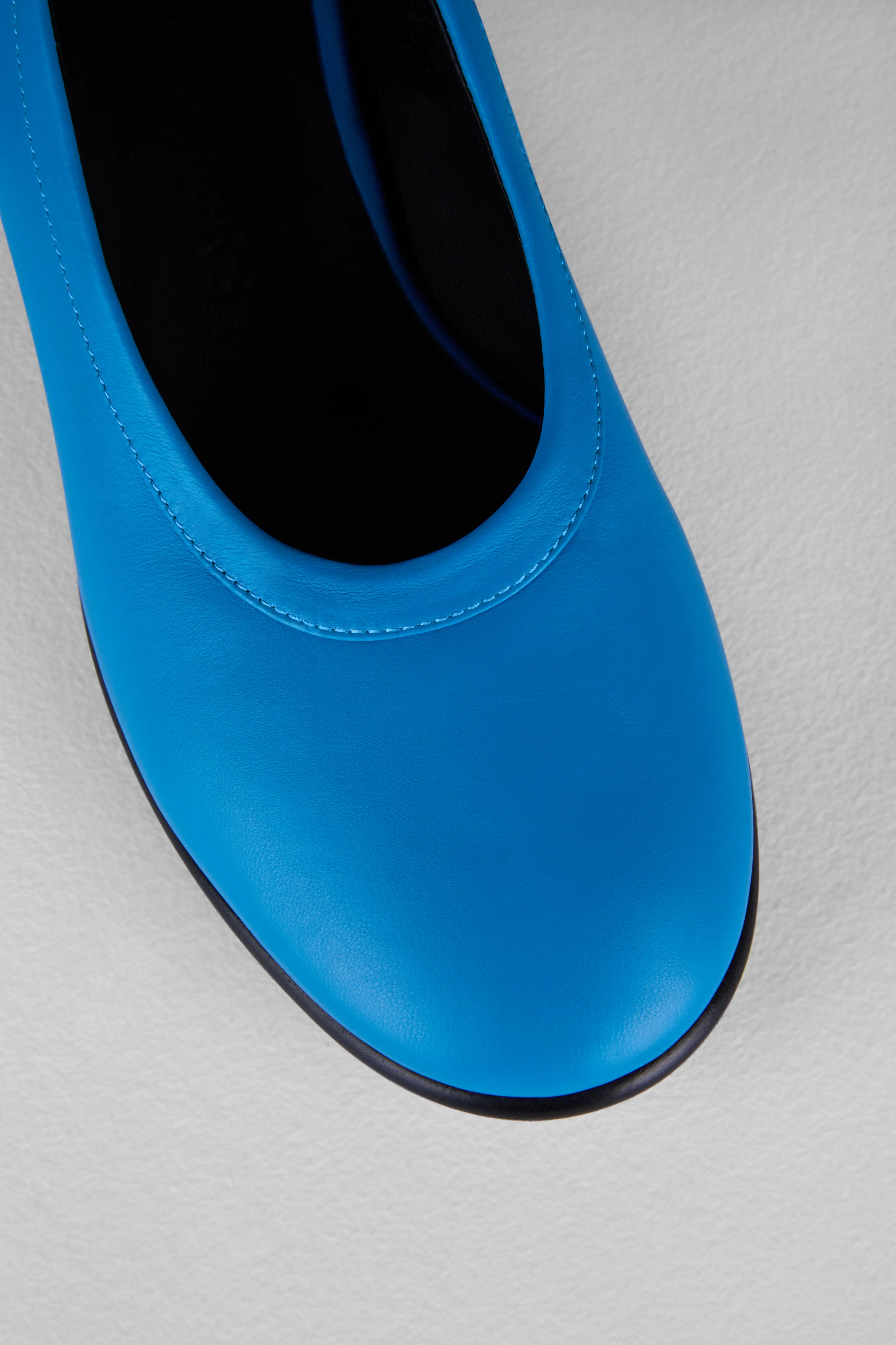 Egg Pumps in Turchese