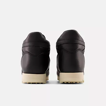 New Balance Rainier Black with macadamia nut and nb scarlet